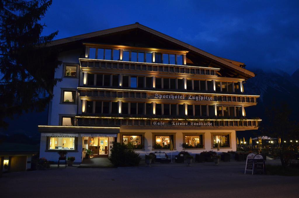 Sporthotel Zugspitze Lermoos Zewnętrze zdjęcie