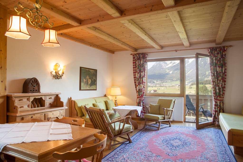 Sporthotel Zugspitze Lermoos Pokój zdjęcie