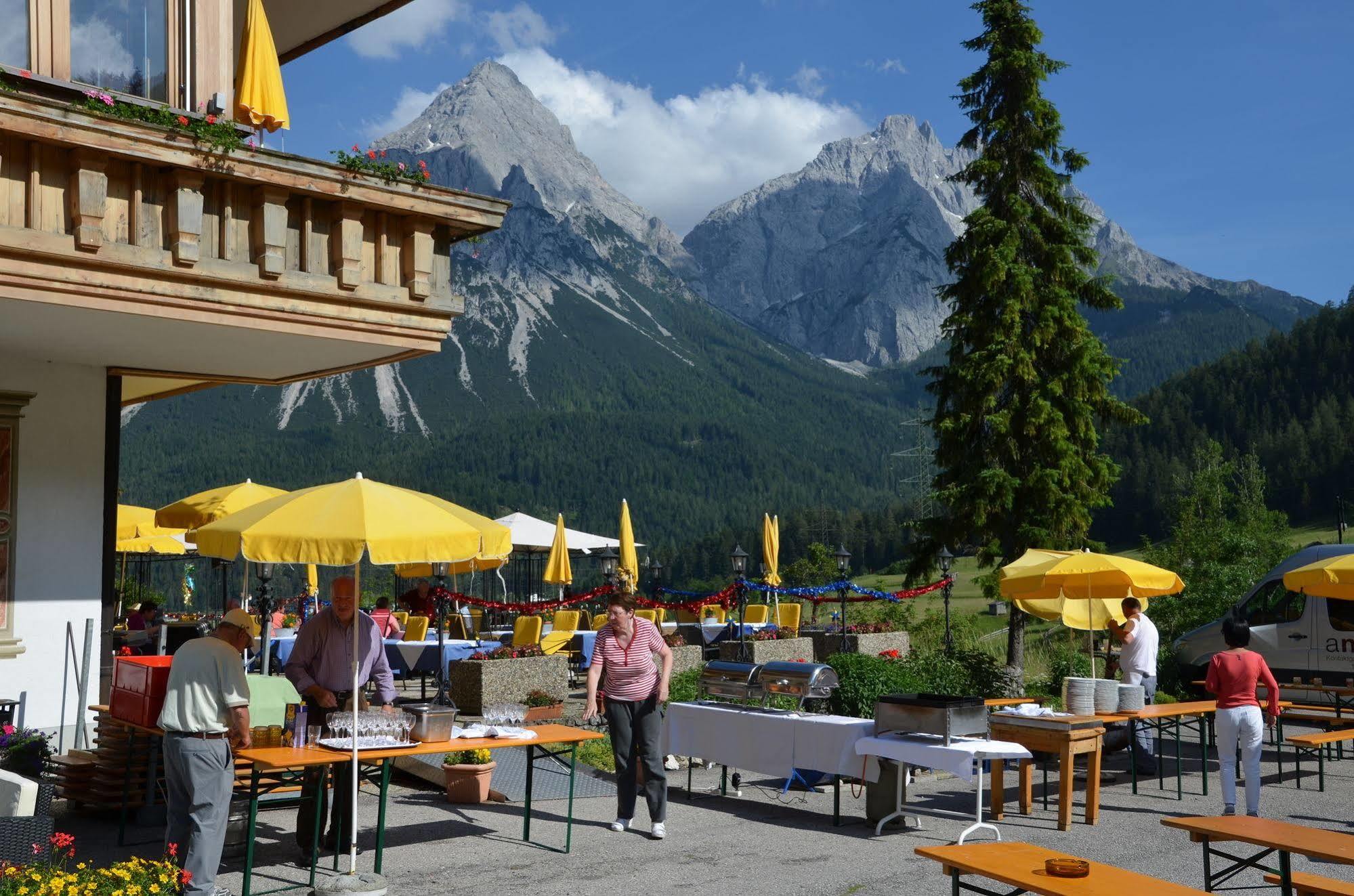 Sporthotel Zugspitze Lermoos Zewnętrze zdjęcie