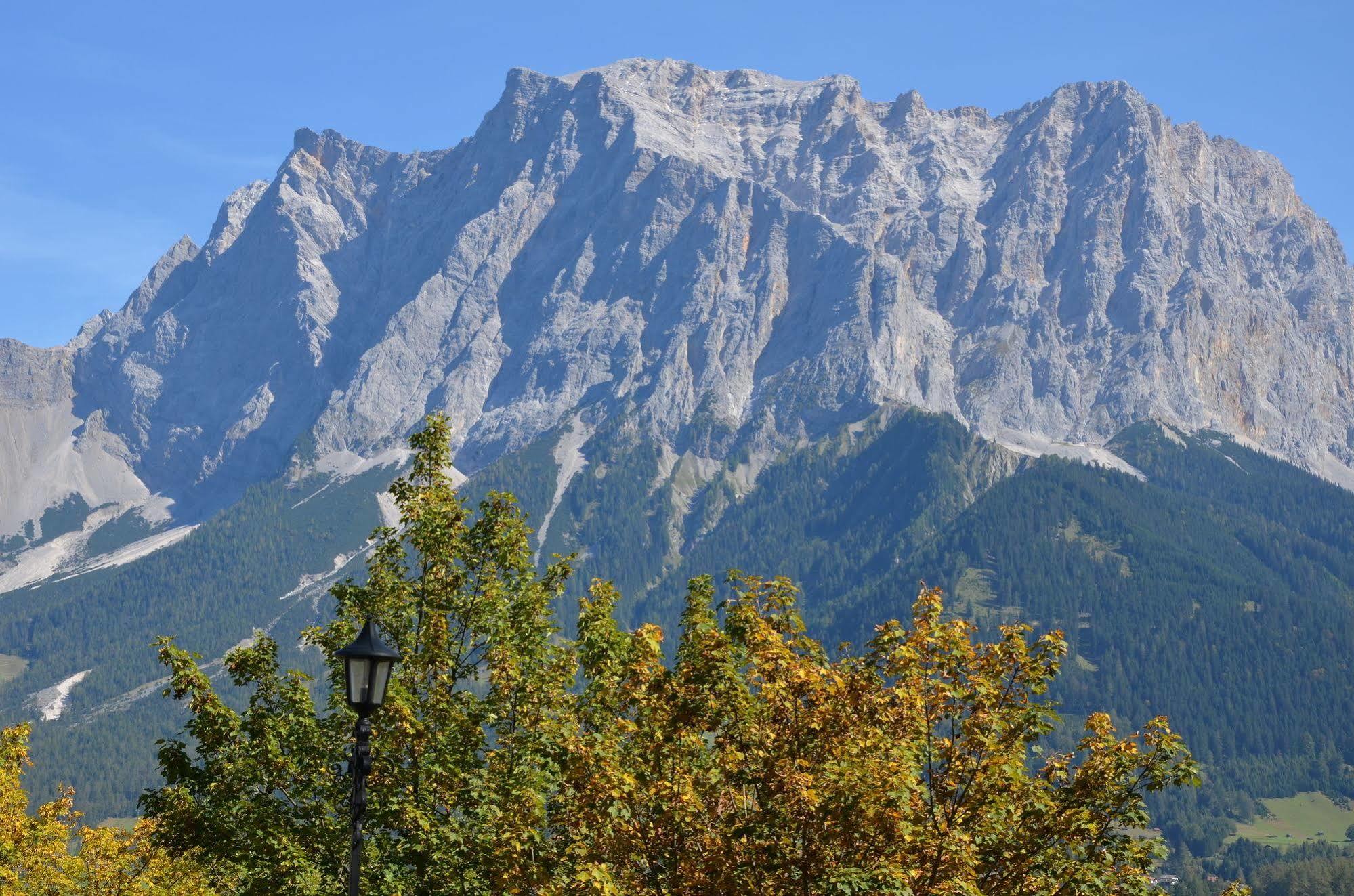 Sporthotel Zugspitze Lermoos Zewnętrze zdjęcie